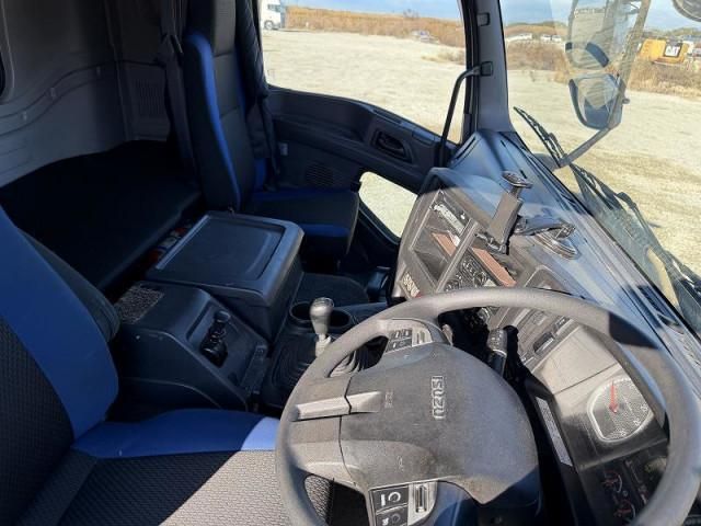 ISUZU GIGA 2017 Image 31