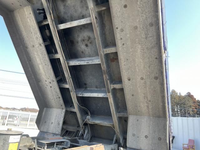 MITSUBISHI FUSOU SUPER GREAT 2011 Image 31