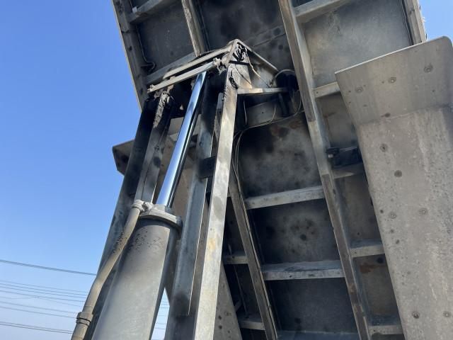 MITSUBISHI FUSOU SUPER GREAT 2011 Image 31