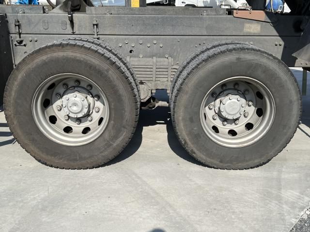 MITSUBISHI FUSOU SUPER GREAT 2011 Image 31