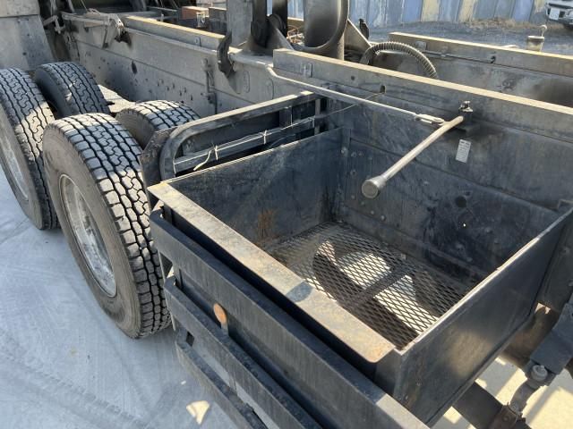 MITSUBISHI FUSOU SUPER GREAT 2011 Image 31