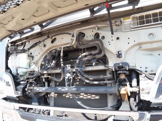 MITSUBISHI FUSOU SUPER GREAT 2016 Image 31