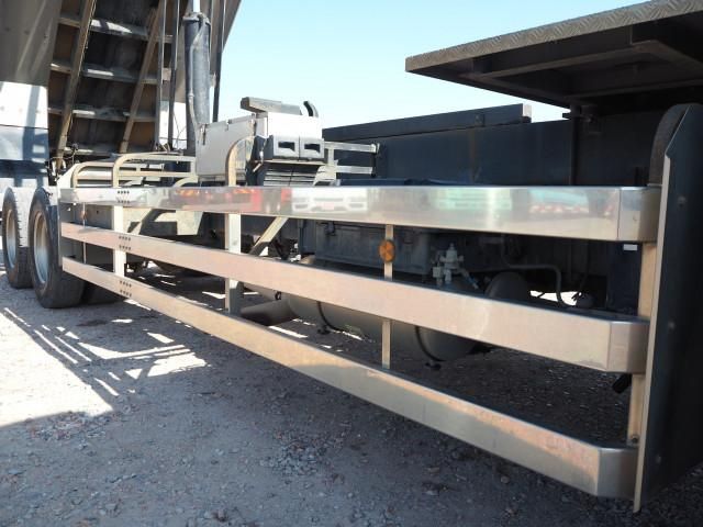 MITSUBISHI FUSOU SUPER GREAT 2016 Image 31