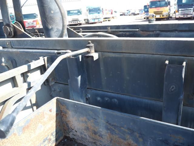 MITSUBISHI FUSOU SUPER GREAT 2016 Image 31