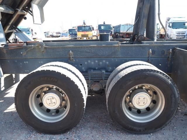 MITSUBISHI FUSOU SUPER GREAT 2016 Image 31