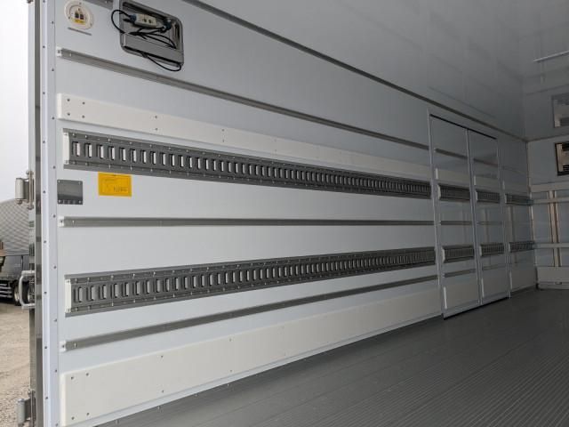 MITSUBISHI FUSOU FIGHTER 2025 Image 31