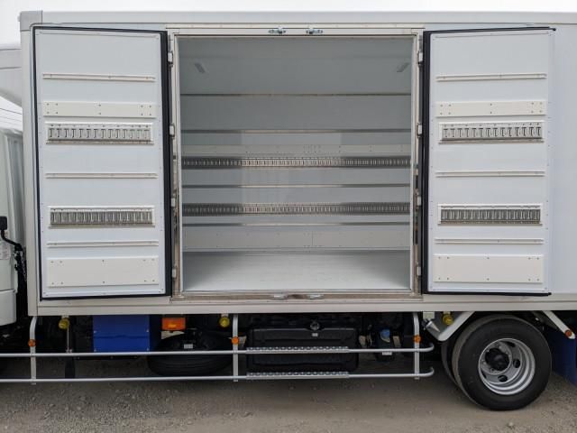 MITSUBISHI FUSOU FIGHTER 2025 Image 31