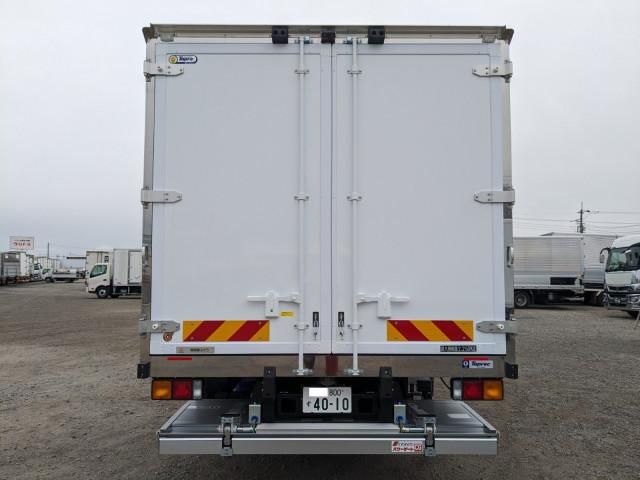 MITSUBISHI FUSOU FIGHTER 2025 Image 31