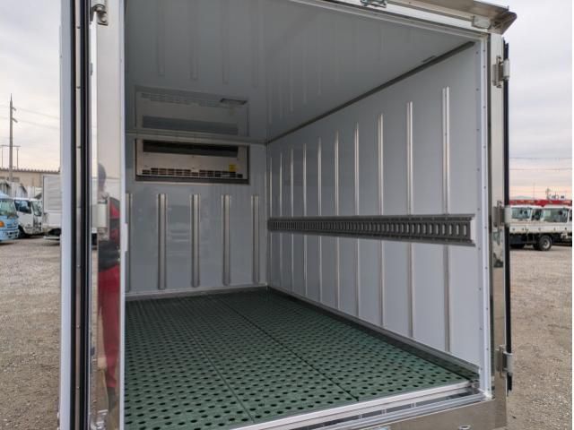 MITSUBISHI CANTER 2025 Image 31