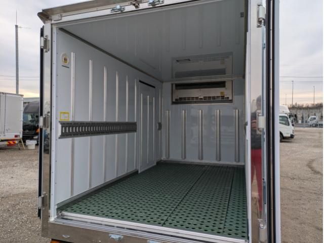 MITSUBISHI CANTER 2025 Image 31