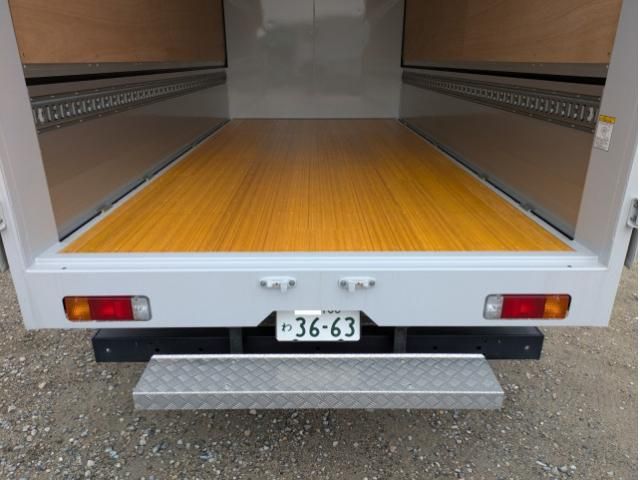 HINO DUTRO 2024 Image 31