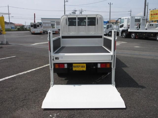 HINO DUTRO 2025 Image 31