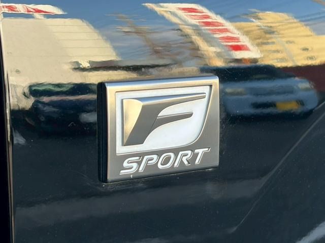 TOYOTA LEXUS NX300H 2015 Image 31