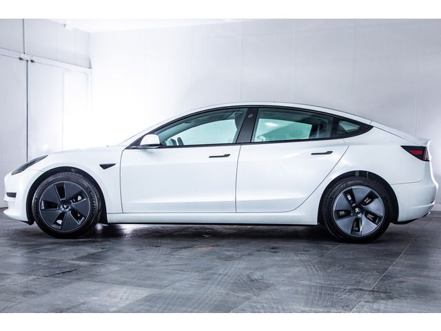 TESLA MODEL 3 2021 Image 31