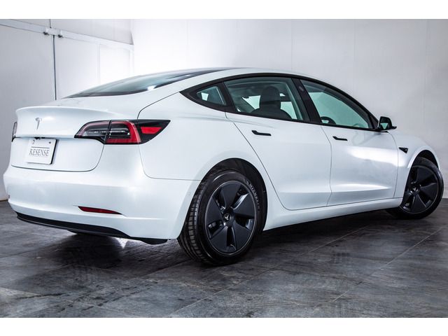 TESLA MODEL 3 2021 Image 31
