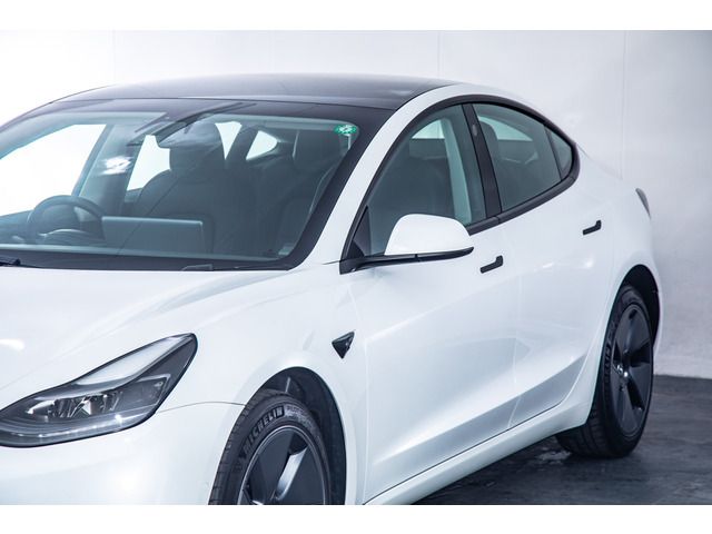 TESLA MODEL 3 2021 Image 31