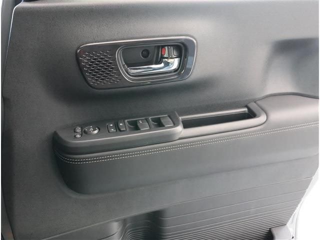 HONDA N BOX CUSTOM 2024 Image 31