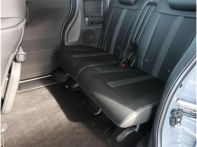 HONDA N BOX CUSTOM 2024 Image 31