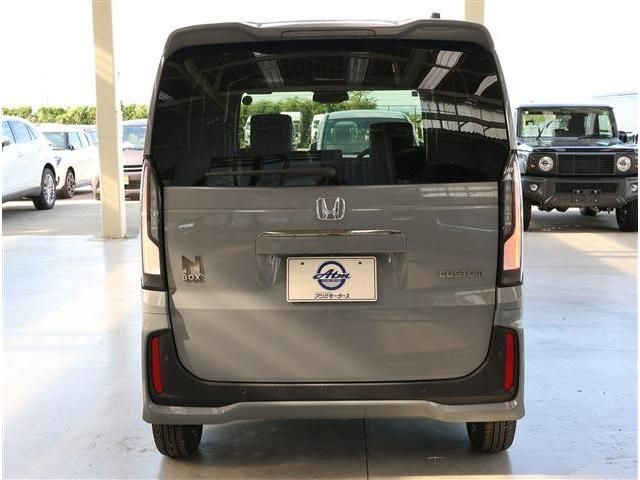 HONDA N BOX CUSTOM 2024 Image 31