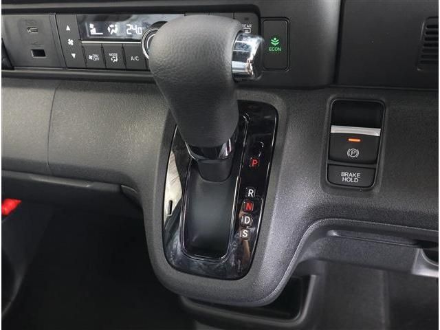 HONDA N BOX CUSTOM 2025 Image 31