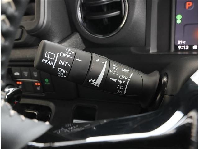 HONDA N BOX CUSTOM 2025 Image 31