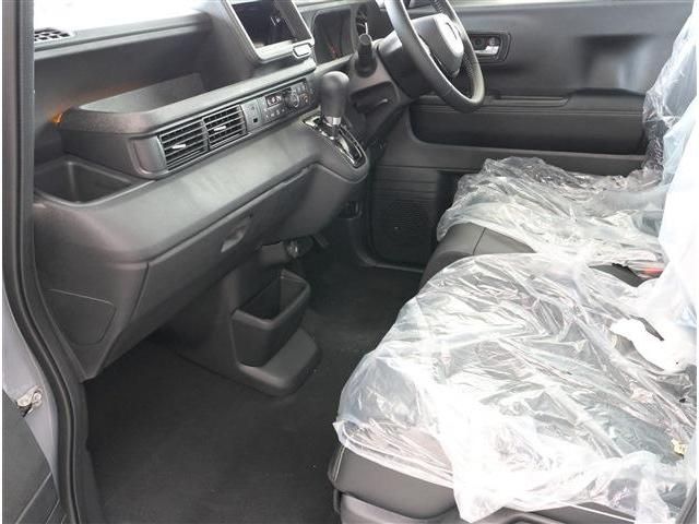 HONDA N BOX CUSTOM 2025 Image 31