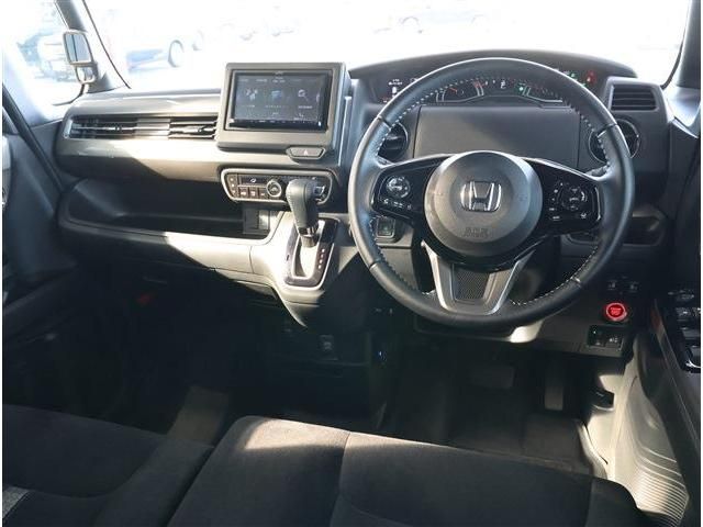 HONDA N BOX CUSTOM 2022 Image 31