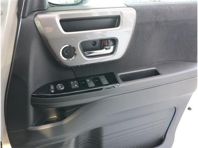 HONDA N BOX CUSTOM 2022 Image 31