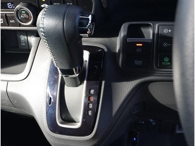 HONDA N BOX CUSTOM 2022 Image 31