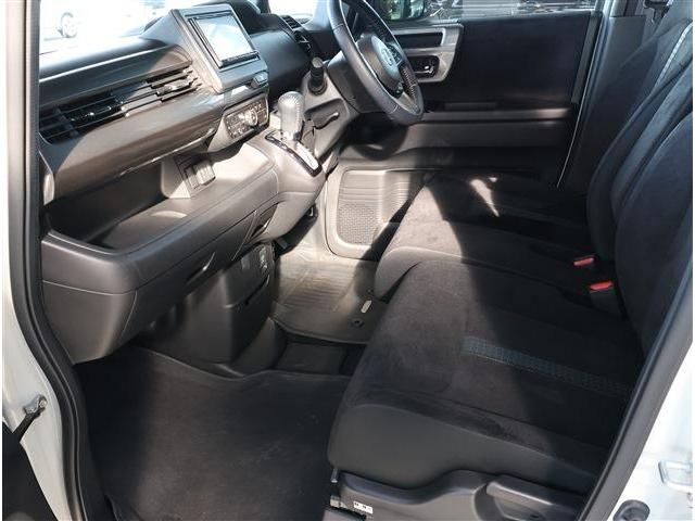 HONDA N BOX CUSTOM 2022 Image 31