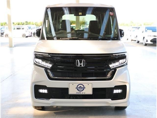 HONDA N BOX CUSTOM 2022 Image 31