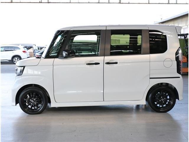 HONDA N BOX CUSTOM 2022 Image 31