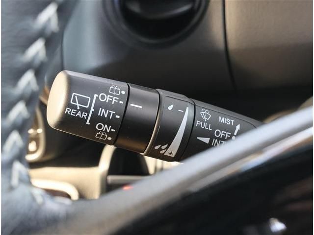 HONDA N BOX CUSTOM 2022 Image 31