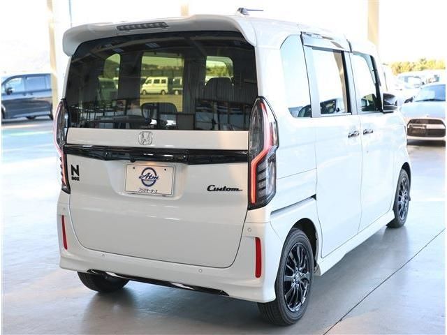 HONDA N BOX CUSTOM 2023 Image 31