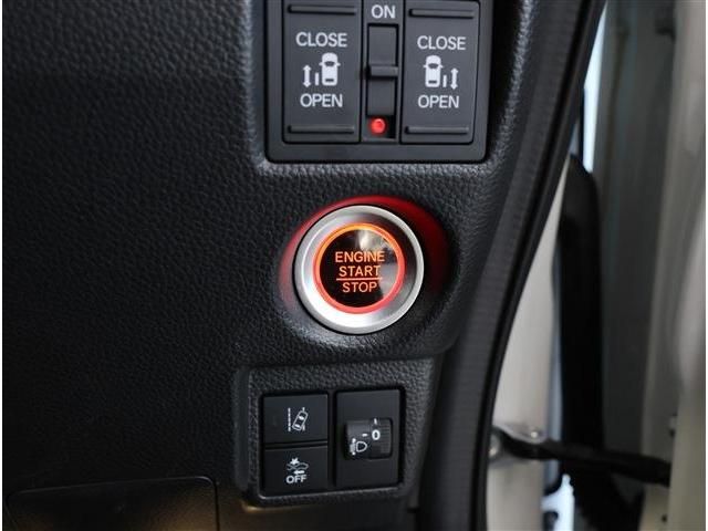 HONDA N BOX CUSTOM 2023 Image 31