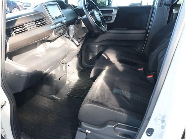 HONDA N BOX CUSTOM 2023 Image 31