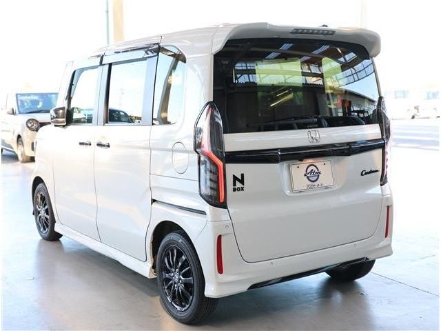 HONDA N BOX CUSTOM 2023 Image 31