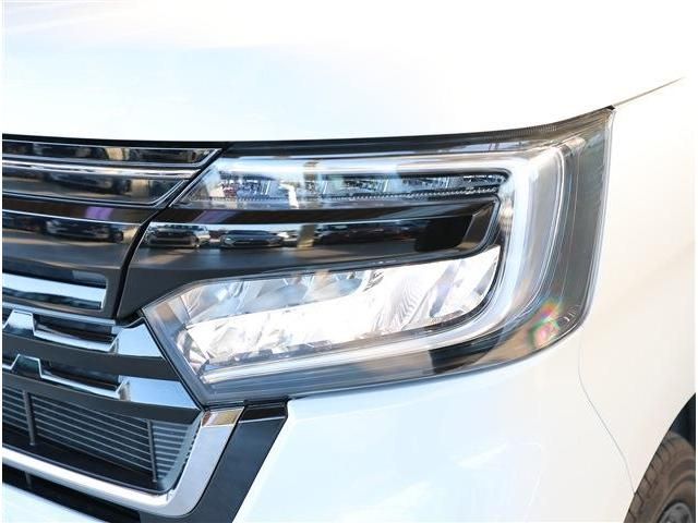 HONDA N BOX CUSTOM 2023 Image 31