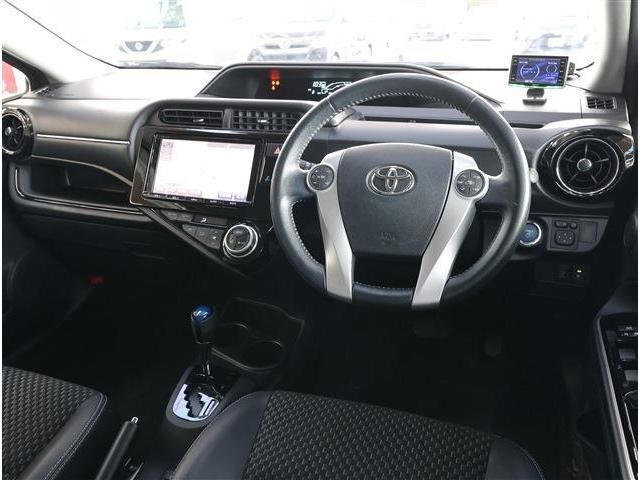 TOYOTA AQUA 2015 Image 31