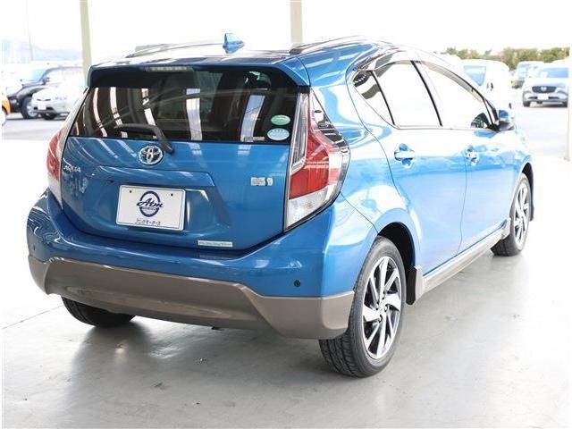 TOYOTA AQUA 2015 Image 31