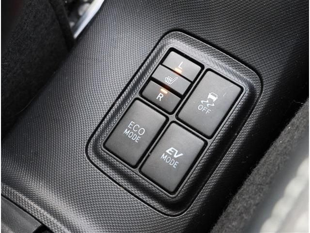 TOYOTA AQUA 2015 Image 31