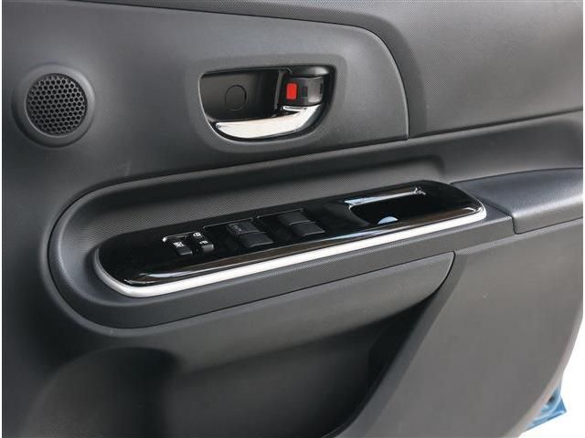 TOYOTA AQUA 2015 Image 31