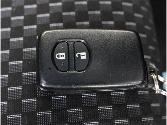 TOYOTA AQUA 2015 Image 31