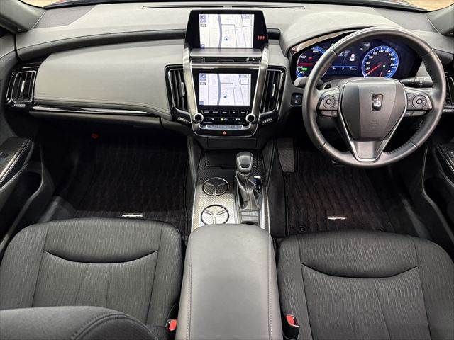 TOYOTA CROWN SEDAN HYBRID 2019 Image 31