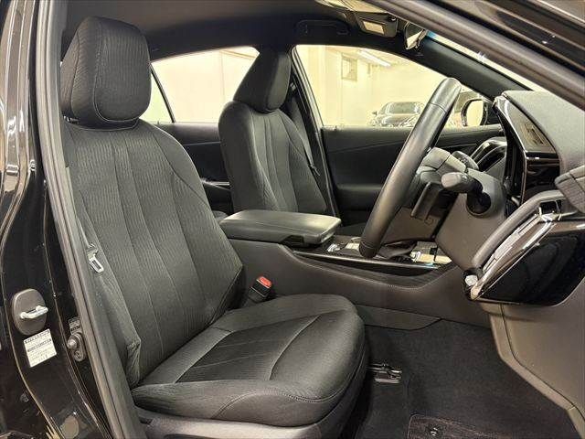 TOYOTA CROWN SEDAN HYBRID 2019 Image 31