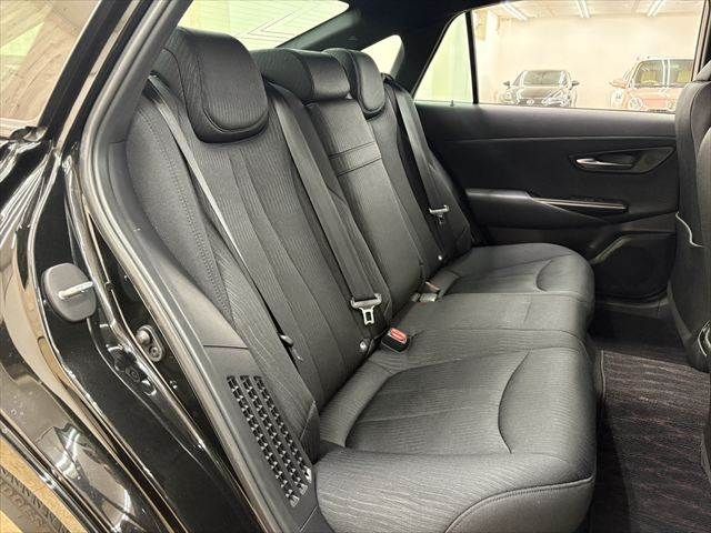 TOYOTA CROWN SEDAN HYBRID 2019 Image 31