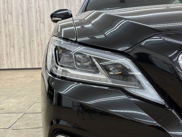 TOYOTA CROWN SEDAN HYBRID 2019 Image 31