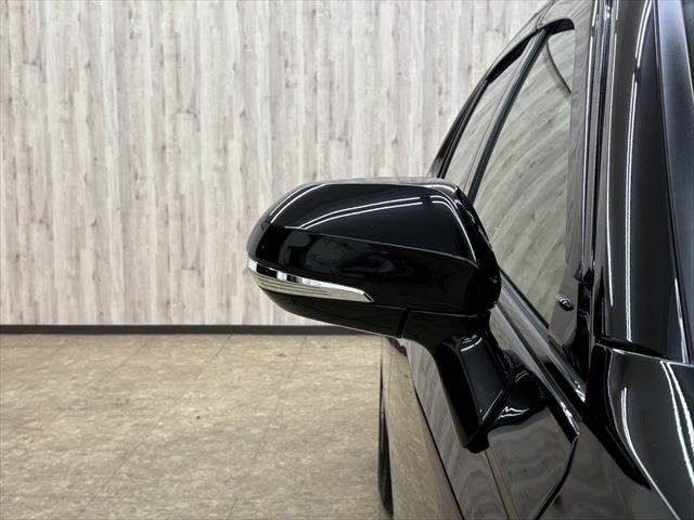 TOYOTA CROWN SEDAN HYBRID 2019 Image 31