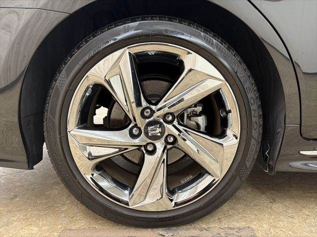 TOYOTA CROWN SEDAN HYBRID 2019 Image 31