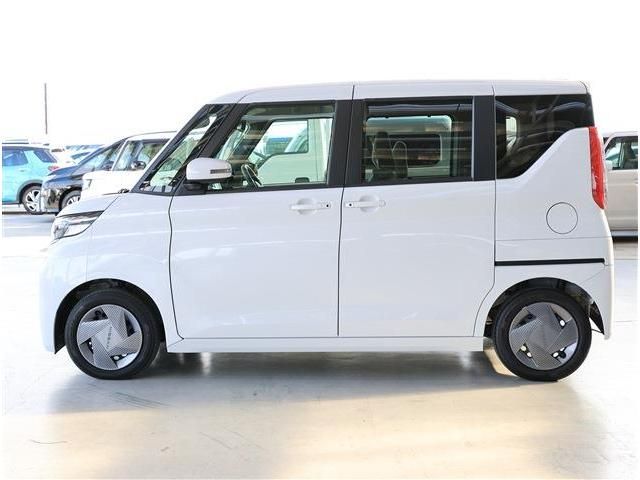 NISSAN ROOX 2023 Image 31